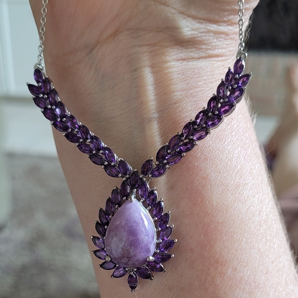Elegant Sterling Amethyst & Kunzite Cabachon Necklace